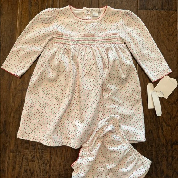 Kissy kissy Christmas 12-18m 2 piece set NWT - Picture 3 of 5